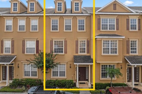 Touwnhouse à vendre à Lake Mary, Floride: 3 chambres, 176.7 m2 № 1824632 - photo 1