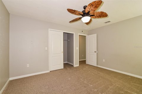 Casa en venta en Groveland, Florida, 5 dormitorios, 285.3 m2 № 2094557 - foto 19