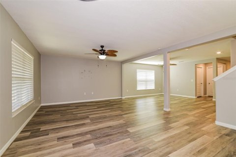 Casa en venta en Groveland, Florida, 5 dormitorios, 285.3 m2 № 2094557 - foto 8