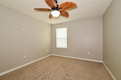 Casa en venta en Groveland, Florida, 5 dormitorios, 285.3 m2 № 2094557 - foto 20