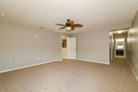 Casa en venta en Groveland, Florida, 5 dormitorios, 285.3 m2 № 2094557 - foto 14