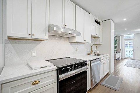 Condominio en venta en Fort Lauderdale, Florida, 2 dormitorios, 88.26 m2 № 2189791 - foto 5