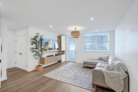 Condominio en venta en Fort Lauderdale, Florida, 2 dormitorios, 88.26 m2 № 2189791 - foto 10
