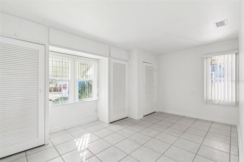 Villa ou maison à vendre à Gulfport, Floride: 3 chambres, 108.05 m2 № 2143005 - photo 15