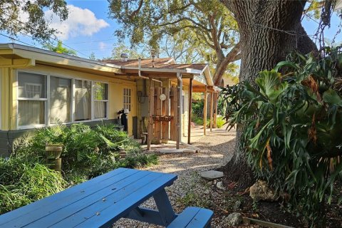 Villa ou maison à Gulfport, Floride 3 chambres, 108.05 m2 № 2143005