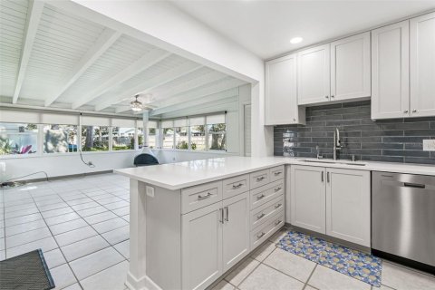 Villa ou maison à vendre à Gulfport, Floride: 3 chambres, 108.05 m2 № 2143005 - photo 12