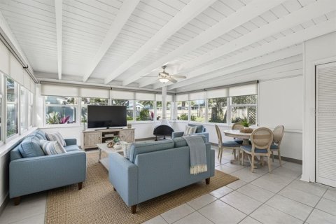 Villa ou maison à vendre à Gulfport, Floride: 3 chambres, 108.05 m2 № 2143005 - photo 2
