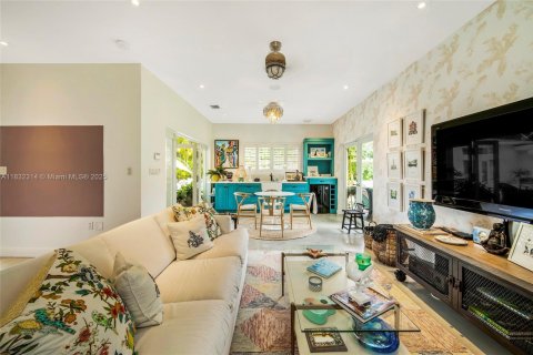 Villa ou maison à louer à Miami, Floride: 5 chambres, 402.08 m2 № 1838752 - photo 29