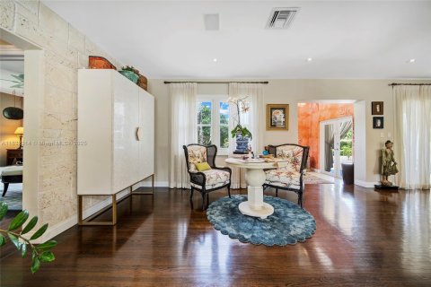 Villa ou maison à louer à Miami, Floride: 5 chambres, 402.08 m2 № 1838752 - photo 12