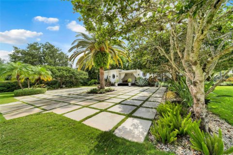 Villa ou maison à louer à Miami, Floride: 5 chambres, 402.08 m2 № 1838752 - photo 6
