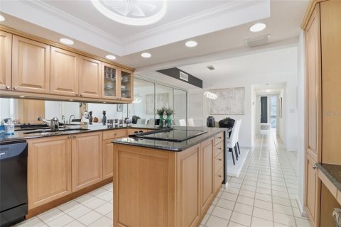 Condominio en venta en Longboat Key, Florida, 2 dormitorios, 114.73 m2 № 2196077 - foto 10