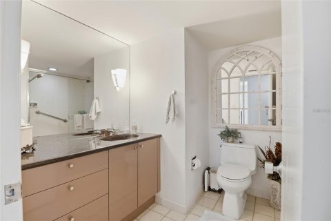 Condominio en venta en Longboat Key, Florida, 2 dormitorios, 114.73 m2 № 2196077 - foto 19