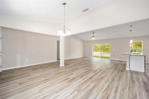 House in Dunnellon, Florida 3 bedrooms, 155.24 sq.m. № 1882895 - photo 10