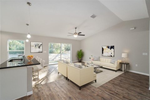 House in Dunnellon, Florida 3 bedrooms, 155.24 sq.m. № 1882895 - photo 3