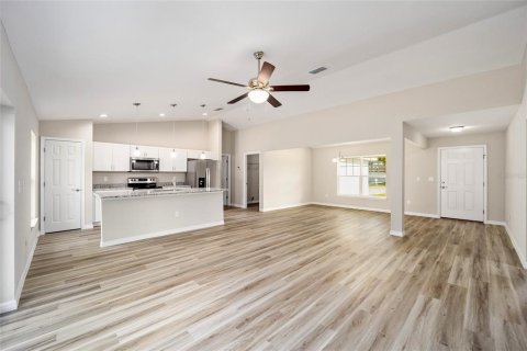 House in Dunnellon, Florida 3 bedrooms, 155.24 sq.m. № 1882895 - photo 11