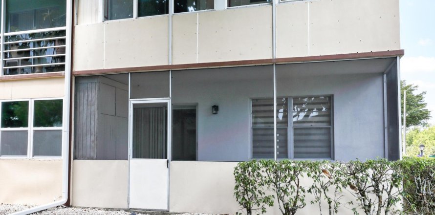 Condo in West Palm Beach, Florida, 2 bedrooms  № 1172266