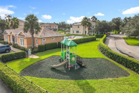 Townhouse in Clermont, Florida 3 bedrooms, 139.45 sq.m. № 2385774 - photo 26