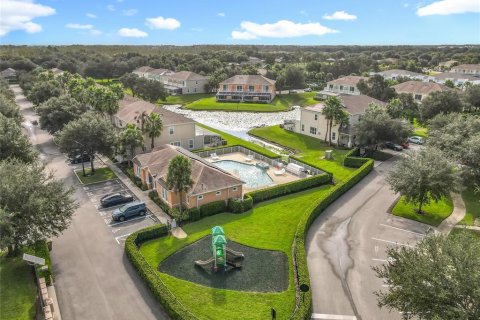 Townhouse in Clermont, Florida 3 bedrooms, 139.45 sq.m. № 2385774 - photo 25