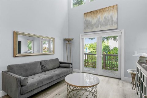 Touwnhouse à vendre à Tampa, Floride: 2 chambres, 122.72 m2 № 2305183 - photo 10