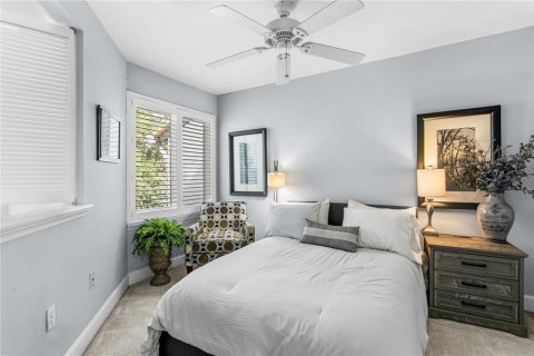 Touwnhouse à vendre à Tampa, Floride: 2 chambres, 122.72 m2 № 2305183 - photo 27