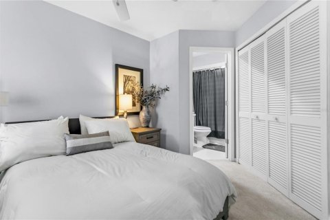 Touwnhouse à vendre à Tampa, Floride: 2 chambres, 122.72 m2 № 2305183 - photo 28