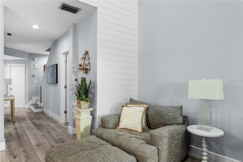 Touwnhouse à vendre à Tampa, Floride: 2 chambres, 122.72 m2 № 2305183 - photo 14