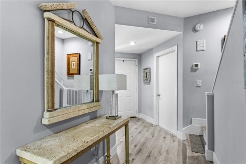 Touwnhouse à vendre à Tampa, Floride: 2 chambres, 122.72 m2 № 2305183 - photo 7