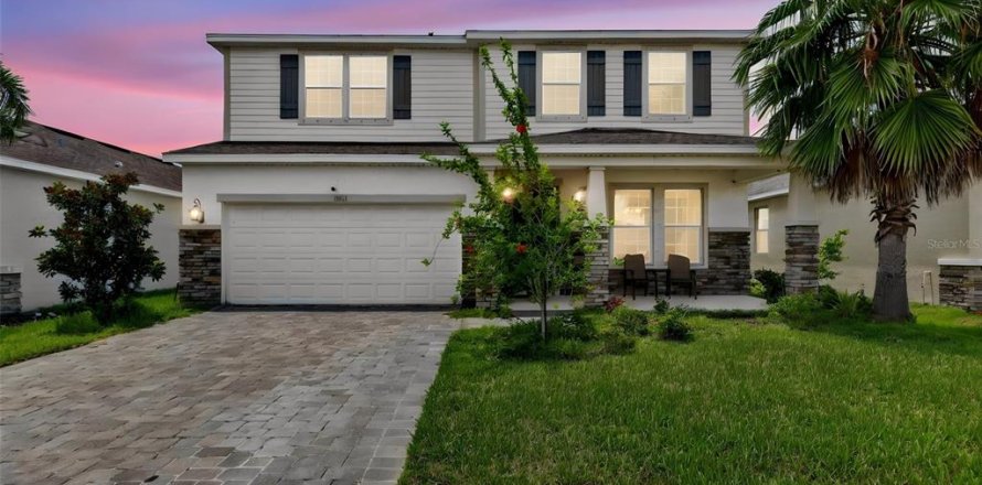 House in Palmetto, Florida 4 bedrooms, 298.49 sq.m. № 2204215