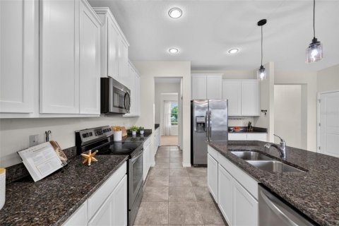 House in Palmetto, Florida 4 bedrooms, 298.49 sq.m. № 2204215 - photo 17