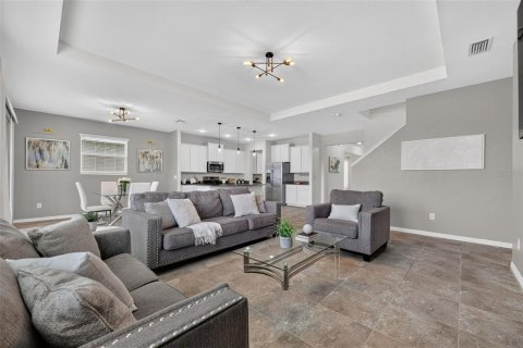 House in Palmetto, Florida 4 bedrooms, 298.49 sq.m. № 2204215 - photo 12