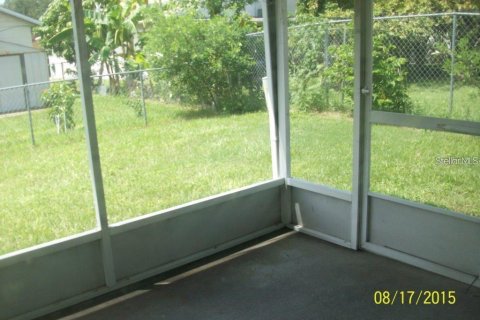 Villa ou maison à louer à Kissimmee, Floride: 3 chambres, 124.95 m2 № 2423863 - photo 11