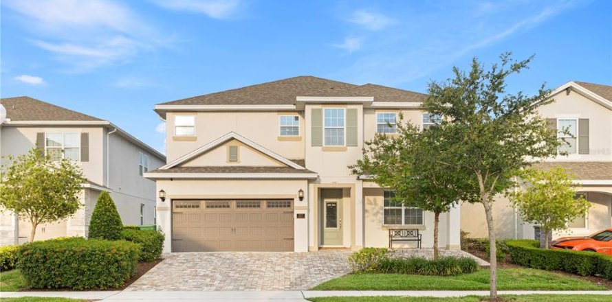 House in Kissimmee, Florida 5 bedrooms, 273.6 sq.m. № 1681738