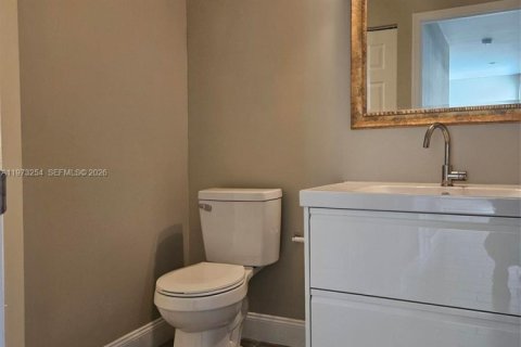 Condo in Miami Gardens, Florida, 3 bedrooms  № 2033280 - photo 6