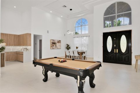 Casa en venta en North Miami Beach, Florida, 5 dormitorios, 354.33 m2 № 1462303 - foto 18