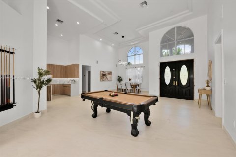 Casa en venta en North Miami Beach, Florida, 5 dormitorios, 354.33 m2 № 1462303 - foto 17