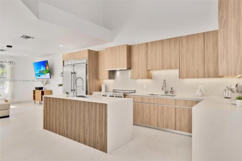 Casa en venta en North Miami Beach, Florida, 5 dormitorios, 354.33 m2 № 1462303 - foto 6