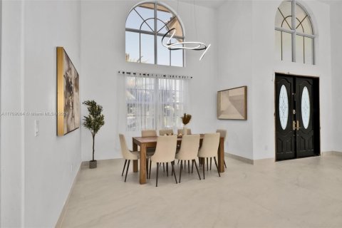 Casa en venta en North Miami Beach, Florida, 5 dormitorios, 354.33 m2 № 1462303 - foto 5