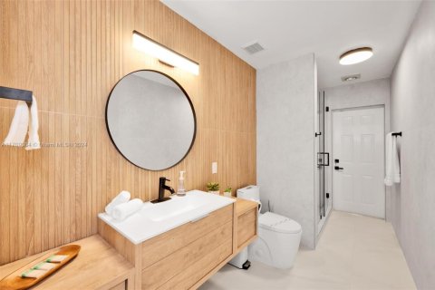 Casa en venta en North Miami Beach, Florida, 5 dormitorios, 354.33 m2 № 1462303 - foto 30
