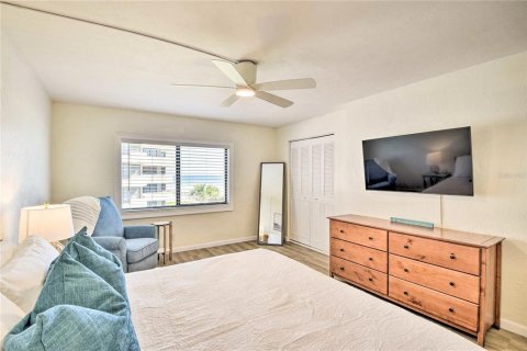 Condo in Daytona Beach, Florida, 2 bedrooms  № 1721743 - photo 16