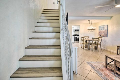 Condo in Daytona Beach, Florida, 2 bedrooms  № 1721743 - photo 14