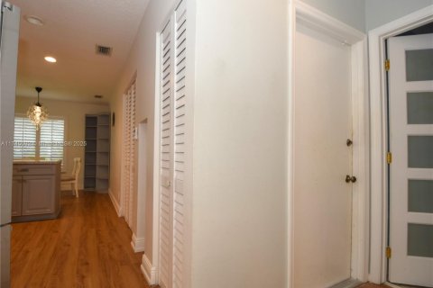 Townhouse in Boca Raton, Florida 3 bedrooms, 166.39 sq.m. № 1495452 - photo 20