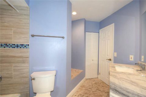 Townhouse in Boca Raton, Florida 3 bedrooms, 166.39 sq.m. № 1495452 - photo 8