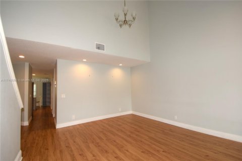 Townhouse in Boca Raton, Florida 3 bedrooms, 166.39 sq.m. № 1495452 - photo 13