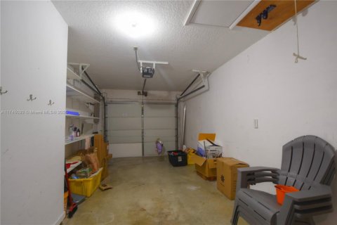 Townhouse in Boca Raton, Florida 3 bedrooms, 166.39 sq.m. № 1495452 - photo 17