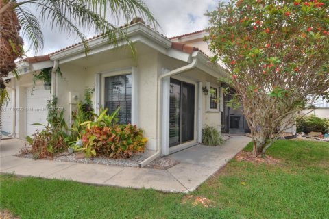 Townhouse in Boca Raton, Florida 3 bedrooms, 166.39 sq.m. № 1495452 - photo 15