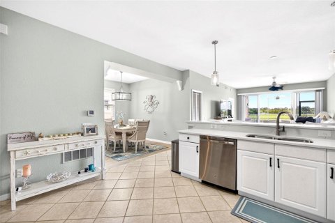 Condo in Punta Gorda, Florida, 3 bedrooms  № 2101418 - photo 12