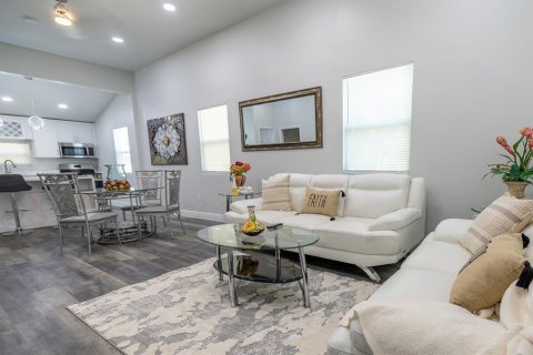 Casa en venta en Tampa, Florida, 3 dormitorios, 107.02 m2 № 1426162 - foto 15