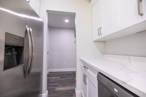 Casa en venta en Tampa, Florida, 3 dormitorios, 107.02 m2 № 1426162 - foto 20