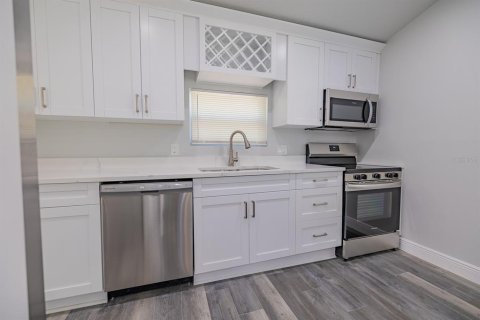 Casa en venta en Tampa, Florida, 3 dormitorios, 107.02 m2 № 1426162 - foto 17