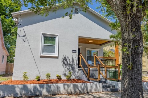 Casa en venta en Tampa, Florida, 3 dormitorios, 107.02 m2 № 1426162 - foto 1